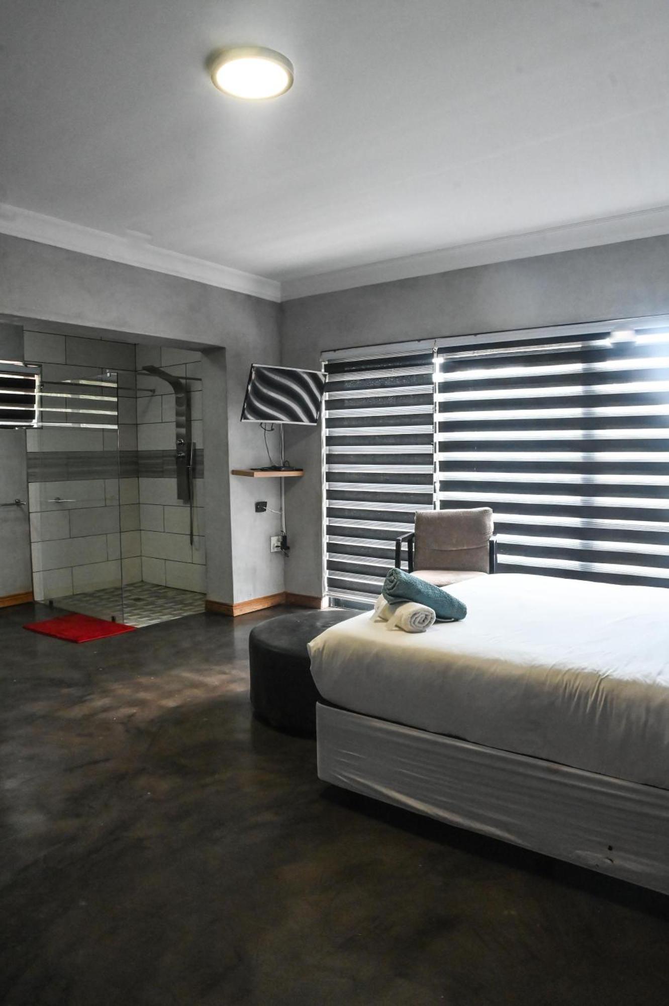 ثوهوياندو Anisa Guesthouse الغرفة الصورة