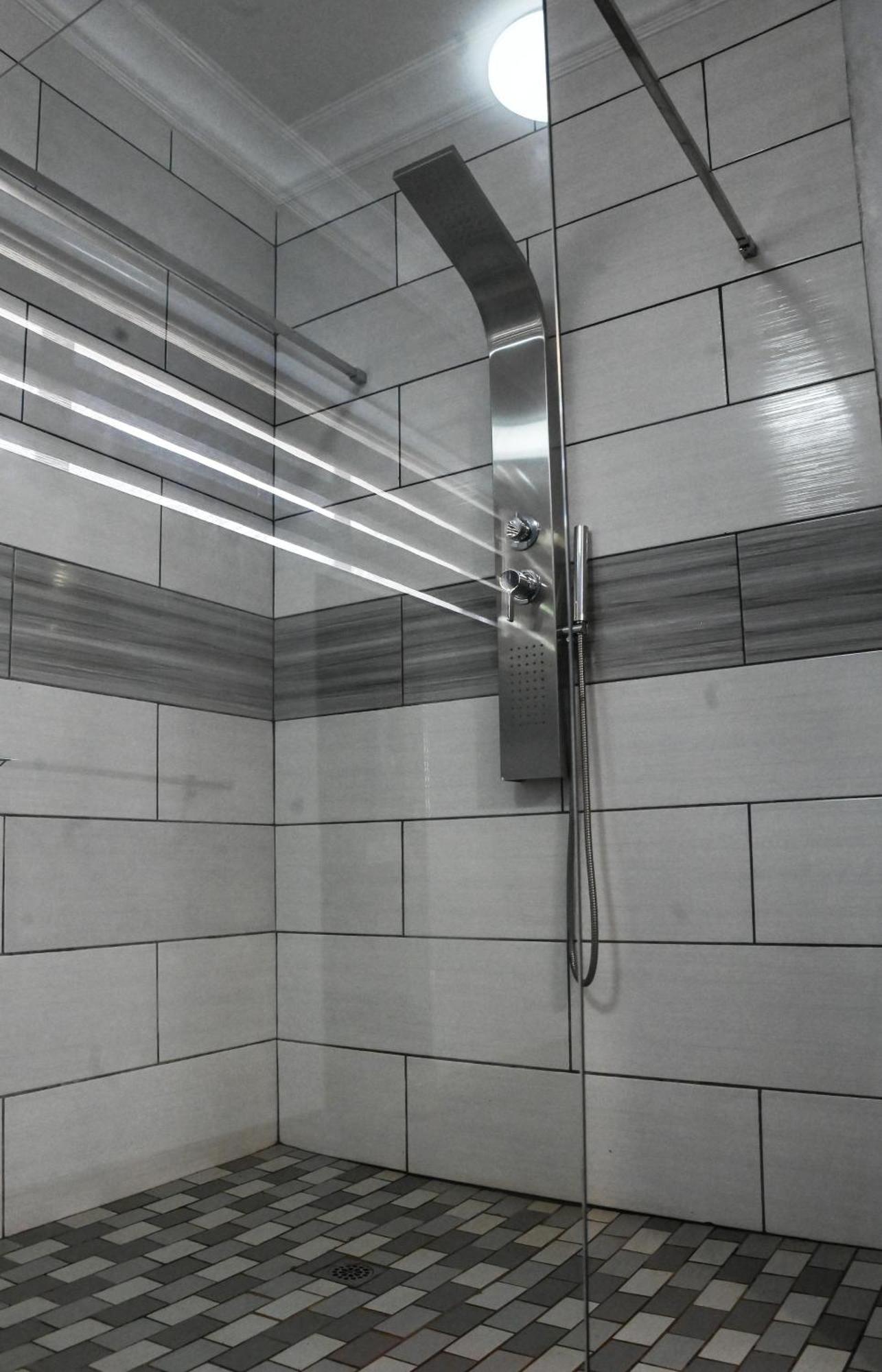 ثوهوياندو Anisa Guesthouse الغرفة الصورة